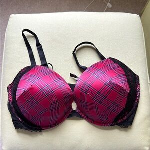 Victoria’s Secret Very Sexy Push Up Bra